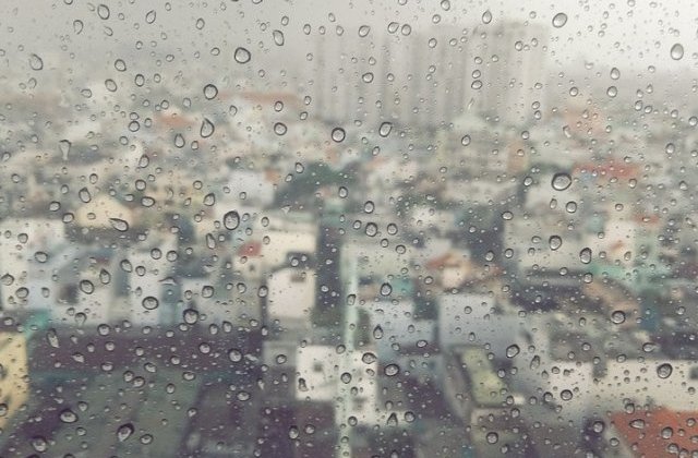 Cod galben de ploi in 29 de judete pana duminica seara