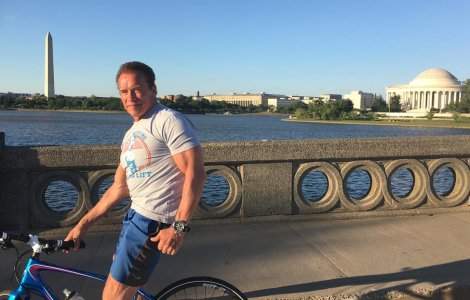 Primele cuvinte ale lui Arnold Schwarzenegger, dupa ce s-a trezit din operatia pe cord deschis