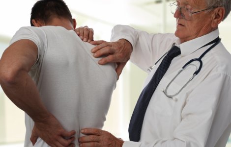 Peste 600.000 de romani sufera de boli reumatice