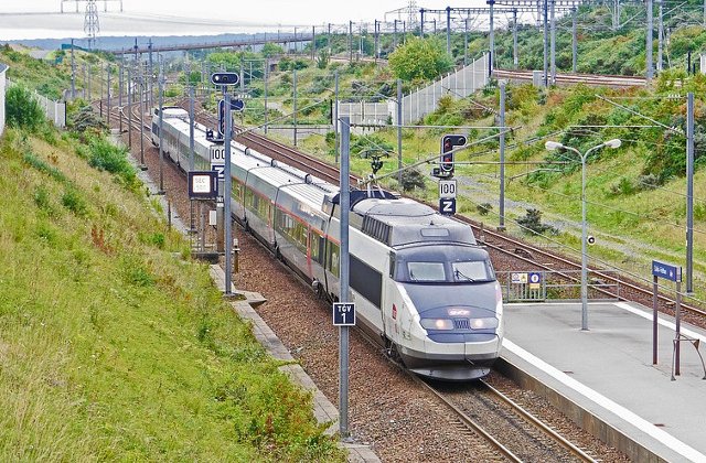 Atentionare de calatorie MAE pentru Franta: Greva in transportul feroviar si aerian