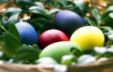  Top  9 metode sa vopsesti natural ouale de Paste