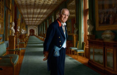 Printul Philip a fost internat si va fi supus unei operatii