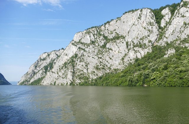 Cod galben si cod portocaliu de inundatii pe Dunare pana pe 30 aprilie