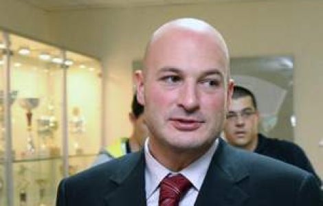 Soc la Cluj! Divorteaza Paszkany