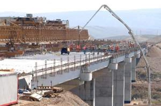 Efectul Obama asupra autostrazii Transilvania