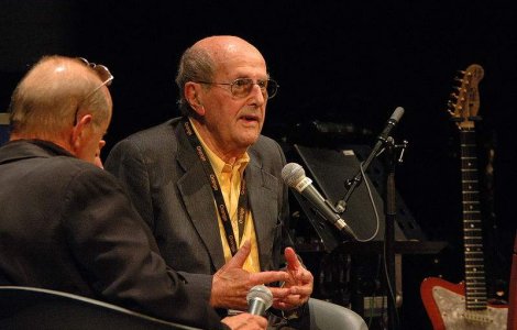 Cel mai batran regizor din lume "ajunge in lumea umbrelor"