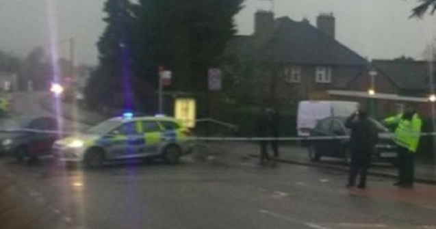 Barbat, impuscat mortal de politistii britanici, dupa ce a facut amenintari