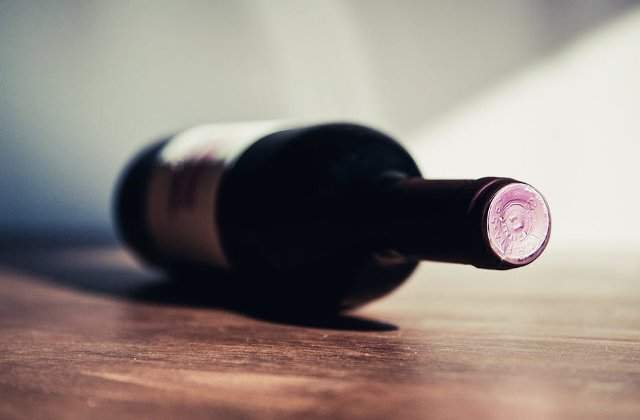 29.174 litri de vin falsificat, retrasi de la comercializare de Ministerul Agriculturii