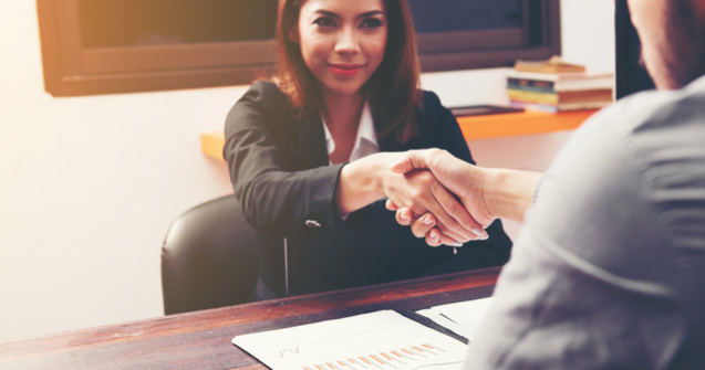 5 greseli nonverbale de evitat la un interviu