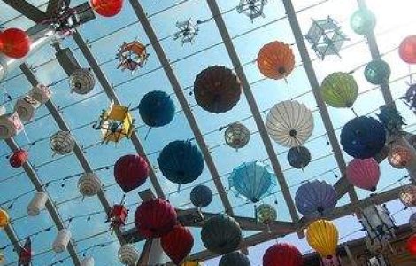 Nereguli in China Town la doar doua zile de la deschidere