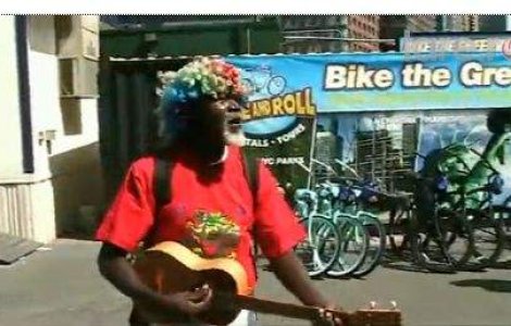  Video  Un american `UBESTE` Romania!