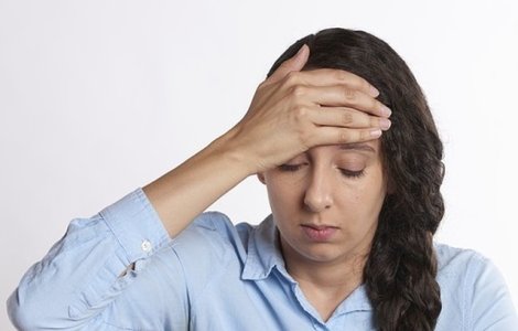 Studiu: Loviturile la cap cresc riscul de instalare a dementei, chiar si dupa cateva decenii de la aceste accidente