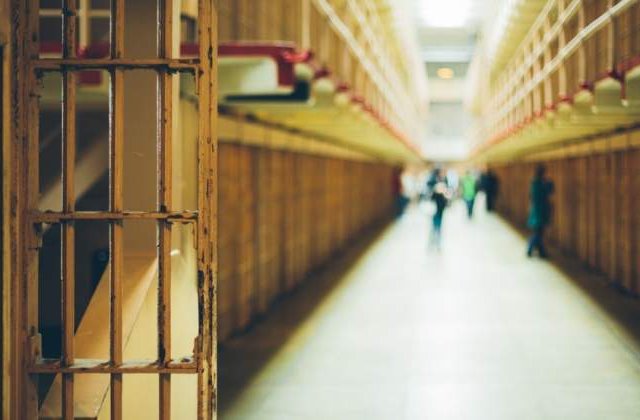 Un detinut de la Penitenciarul Oradea a evadat