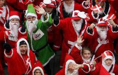 Mos Craciun se intoarce ! Si e ... Verde !