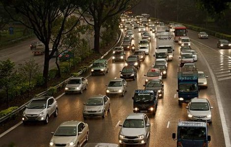 Atentie soferi: Circulatie bara la bara pe DN1