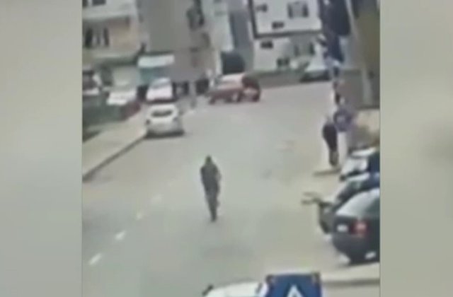 Preot, ranit grav dupa ce a fost lovit de o masina pe trecerea de pietoni/ VIDEO