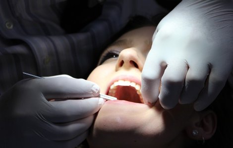 TIPS AND TRICKS: Cum sa te descurci cu o urgenta stomatologica