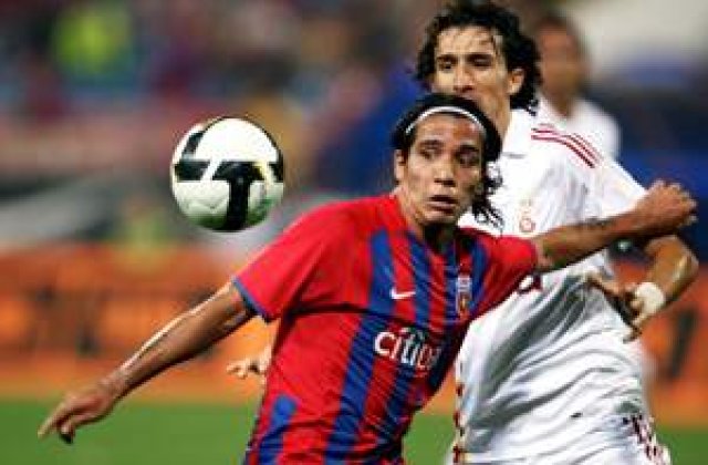 Invazie. Liga lui Mitica plateste 186 de jucatori straini