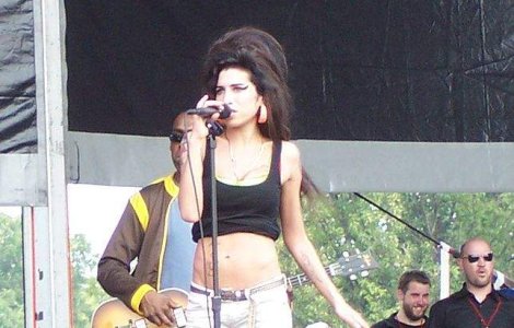 Funeraliile lui Amy Winehouse vor avea loc astazi