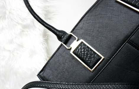 Patru persoane banuite de furturi de produse de lux, arestate preventiv. Prejudiciu de peste 160.000 de euro