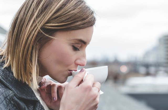 Consumul unor doze mari de suplimente cu ceai verde poate fi asociat cu leziuni hepatice