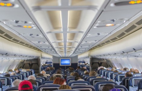 Greseala pe care au facut-o pasagerii avionului al carui motor a explodat/ FOTO
