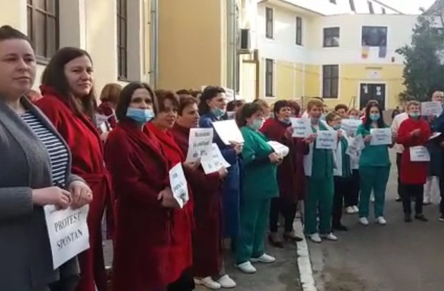 Sibiu:Protest la Spitalul de Pneumoftiziologie. 40% dintre angajati au primit salariile micsorate