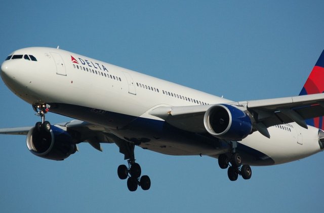 Un nou incident aviatic. Motorul unui Airbus A333 a luat foc imediat dupa decolare/ FOTO