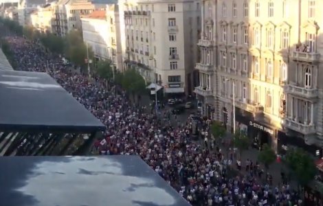 Budapesta: Peste 10.000 de oameni au protestat impotriva controlului guvernului asupra presei