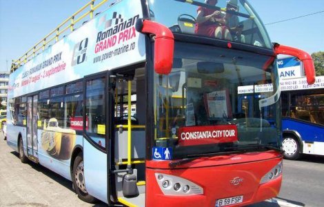 Traseu turistic cu autobuze supraetajate prin Bucuresti