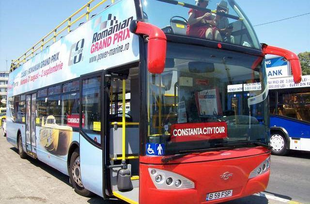 Traseu turistic cu autobuze supraetajate prin Bucuresti