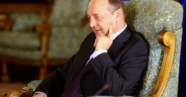 Basescu critica in 2002 programul Economat. Ce se intampla astazi?