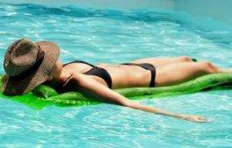 Dependenta de soare a costat-o o ureche