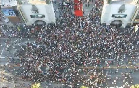  Video  Haos pe strazile din Los Angeles, din cauza unui film