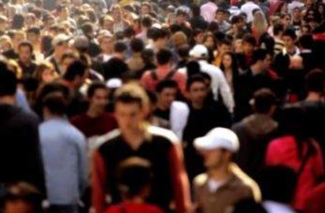 Romanii se simt discriminati. De ce?