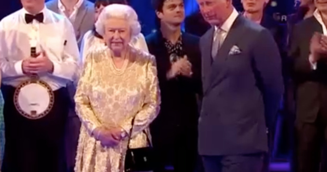 Reactia Reginei Elisabeta a II-a cand Printul Charles ii spune "mami" / VIDEO