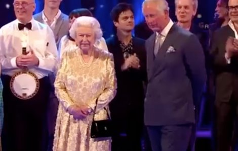 Reactia Reginei Elisabeta a II-a cand Printul Charles ii spune "mami" / VIDEO
