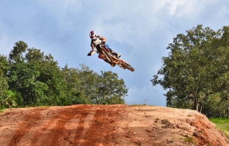  Top  Motocross: 10+ salturi atat de periculoase incat te vor face sa tresari