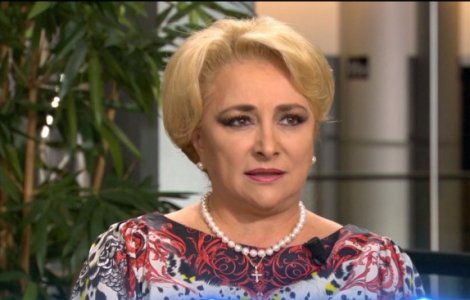 Zeci de manageri de spitale au venit la Palatul Victoria pentru a se intalni cu premierul Dancila