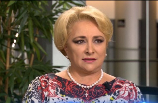 Zeci de manageri de spitale au venit la Palatul Victoria pentru a se intalni cu premierul Dancila