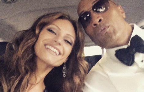 Dwayne Johnson si cantareata Lauren Hashian au devenit parintii unei fetite/ FOTO