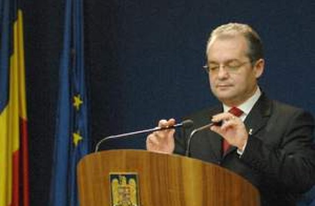 Guvernul are trei noi variante de taxa auto, cea actuala se suspenda