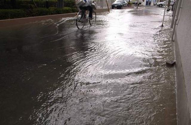 Natura loveste din nou: Inundatii devastatoare in Japonia