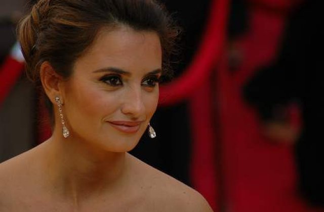 [VIDEO] Cum arata Penelope Cruz la 15 ani?