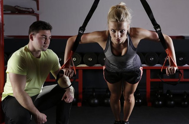 Studiu: Femeile au mai multa rezistenta fizica decat barbatii
