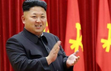 Kim Jong-un, primul lider nord-coreean care a trecut pe jos granita in Coreea de Sud / VIDEO