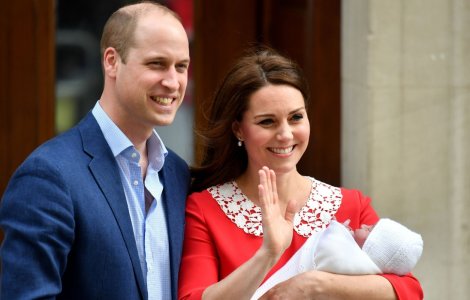 Kate Middleton si printul William au anuntat numele fiului lor