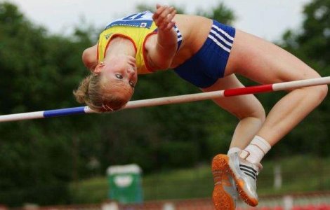  Top   Exclusiv  Esthera Petre, "urmasa" Monicai Iagar: Mama este cea mai mare motivatie a mea