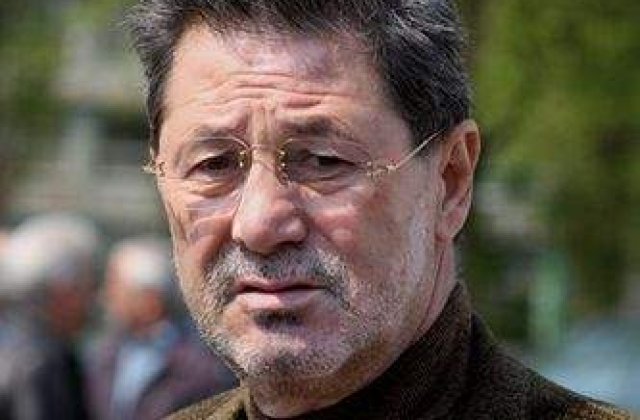 Cornel Dinu: Zi de nastere din patul de spital