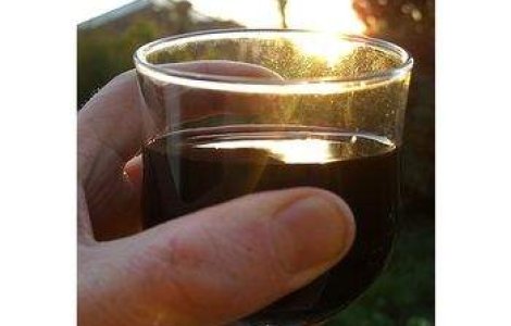 Vinul ne protejeaza de arsurile solare